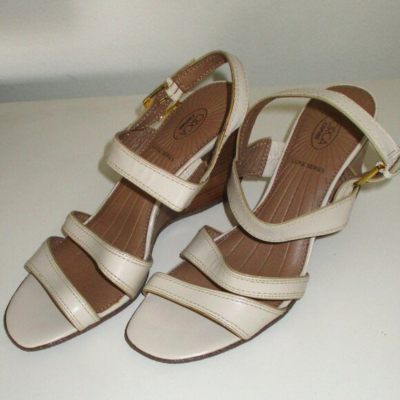 Circa Joan & David "Bethann" Womens Almond Strappy Leather 3.25" Wedge Sandal-8M - Picture 5 of 7